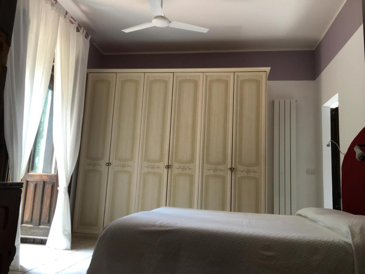 Bed And Breakfast Il Glicine Piedimonte Etneo Quarto foto