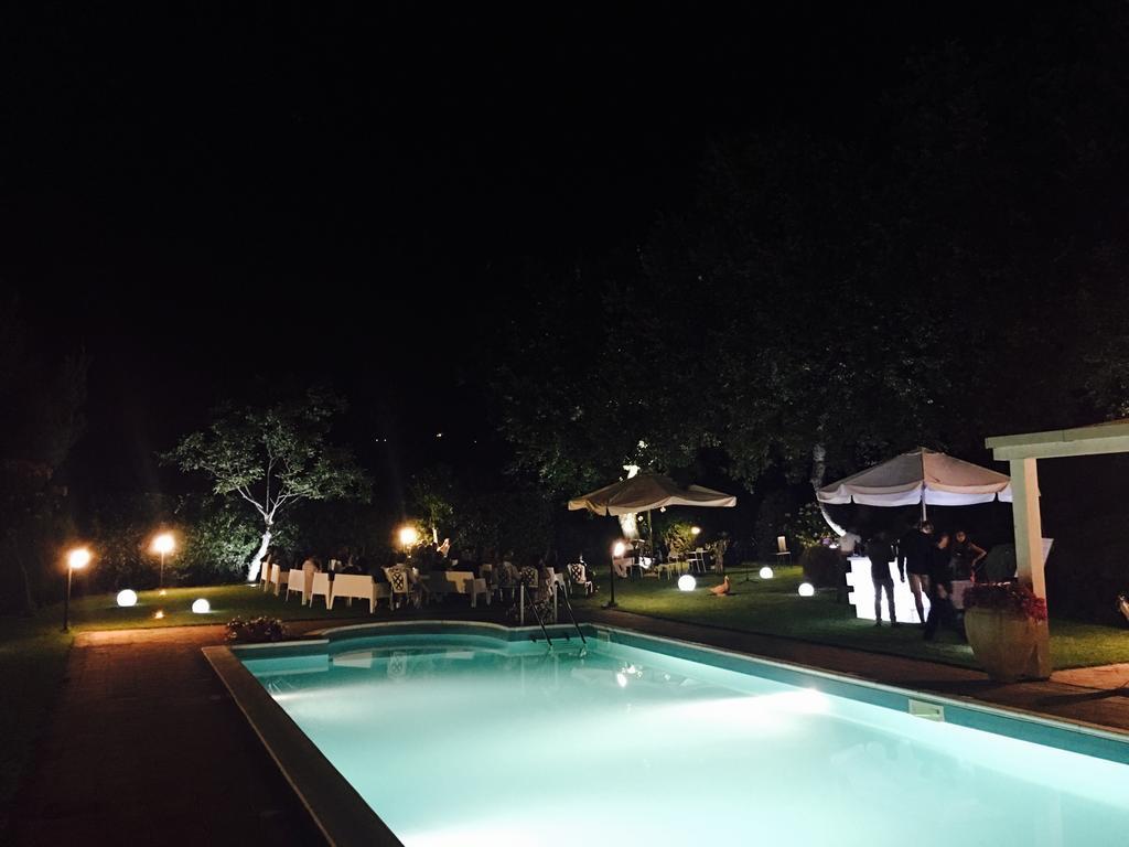 Bed And Breakfast Il Glicine Piedimonte Etneo Exterior foto