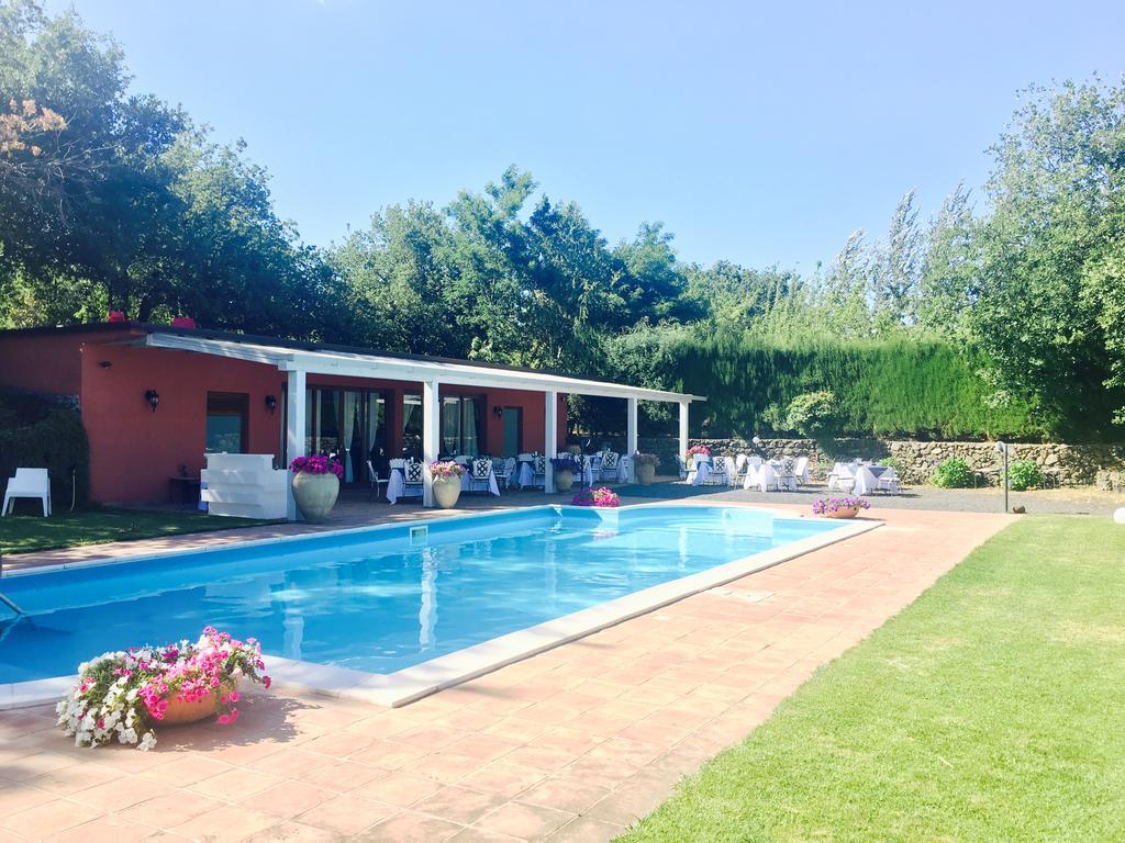 Bed And Breakfast Il Glicine Piedimonte Etneo Exterior foto