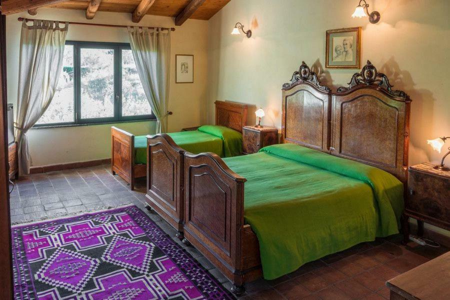 Bed And Breakfast Il Glicine Piedimonte Etneo Exterior foto